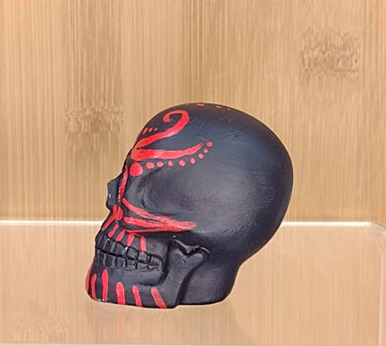 Painted Skull: black and red