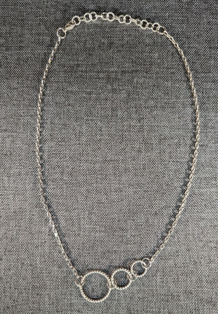 Graduated 3 Ring Necklace