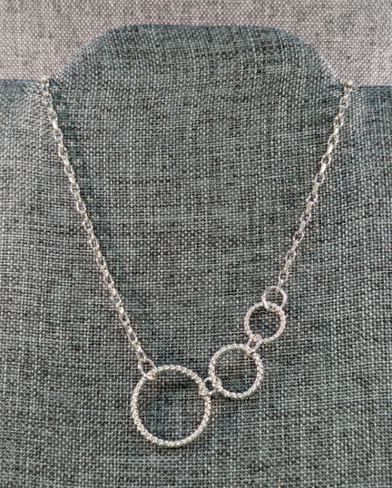 Graduated 3 Ring Necklace